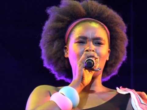 Zahara Ft Robbie Malinga – Bengirongo