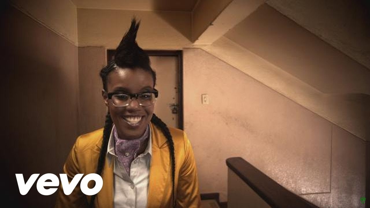 Toya Delazy – Love Is In The Air